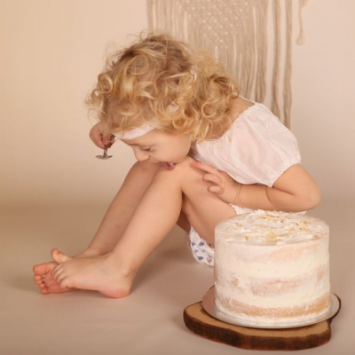 Cake smash - narodeninové fotenie s tortou