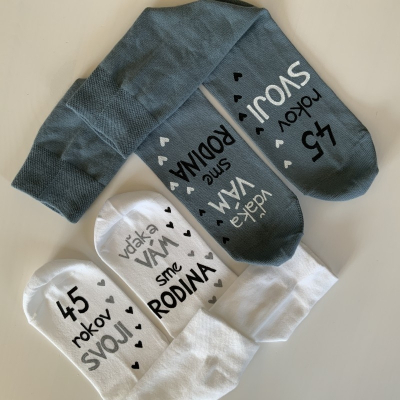 Maľované ponožky k výročiu xy. svadby ako darček od detí