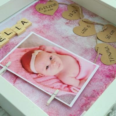 Personalizovaný rámik s údajmi o narodení Newborn pink DIEVČATKO 