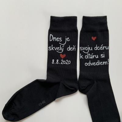 Maľované ponožky pre otca nevesty 