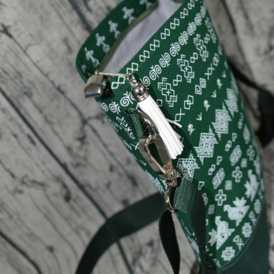 Crossbody kabelka čičmany zelená