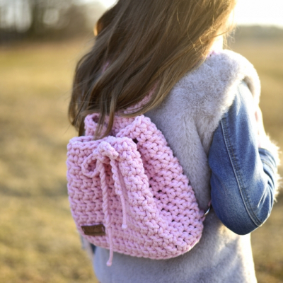 Detský háčkovaný ruksak Sára
