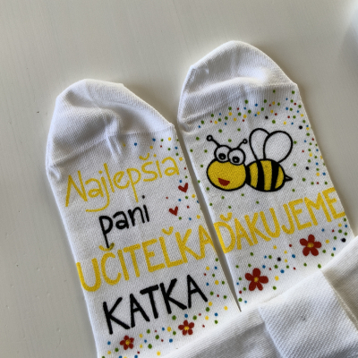 Maľované ponožky pre  pani učiteľku, ktorej chcete poďakovať ❤️