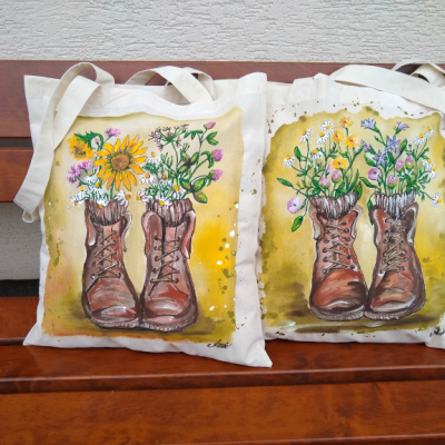 Maľovaná taška- topánky plné kvetov