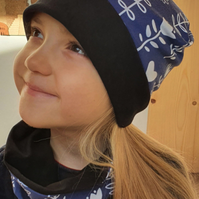 Detská čiapka s nákrčníkom - slovenská modrotlač 4 v 1