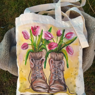 Maľovaná taška- topánky plné kvetov