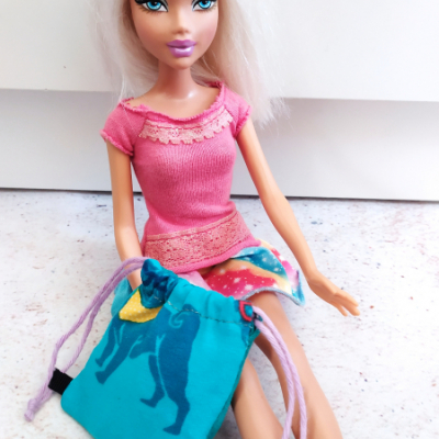 Funkčný zaťahovací batôžtek pre Barbie