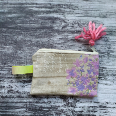 Mini taštička na drobnosti,fialové kvetinky