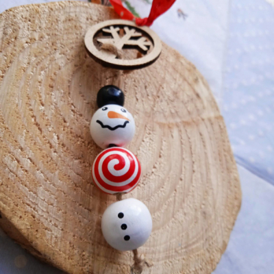 Vianočné drevené snehuliaky - závesné dekorácie