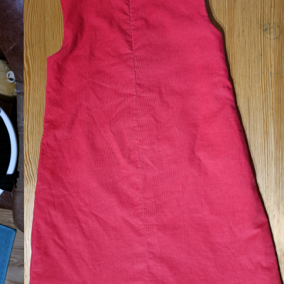 Vianočné dievčenské šaty červené s kockovanou stužkou