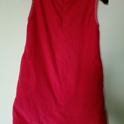 Darček ku Vianociam- dievčenské šaty červené s bodkovanou stužkou