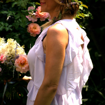 krásne ručne maľované svadobné šaty - lilac