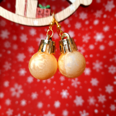 Vianočné náušnice - žlté perleťové