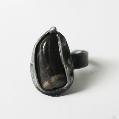 Cínovaný prsteň s liečivým polodrahokamom zebrovým jaspisom