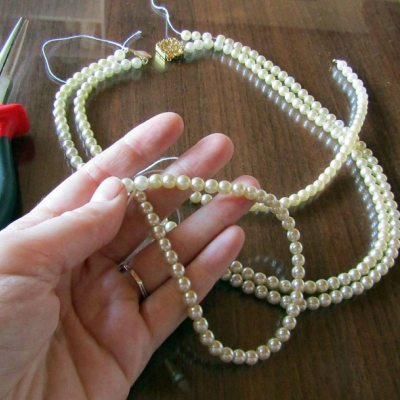 Oprava perlového náhrdelníka po babičke