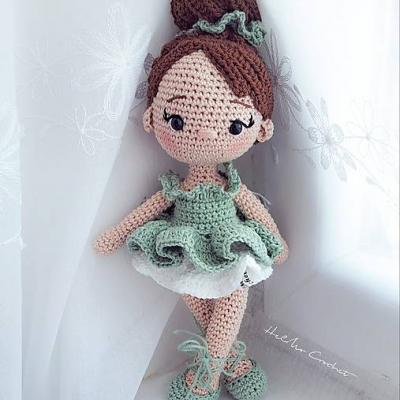 Háčkovaná handmade baletka bábika