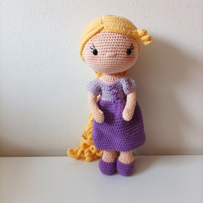 Háčkovaná bábika Rapunzel