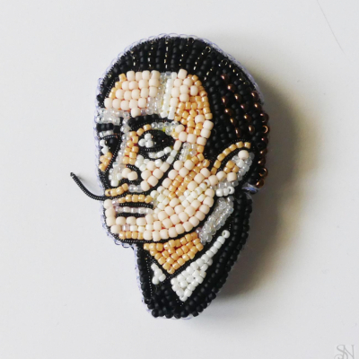 Handmade šitá korálková brošňa Salvador Dalí