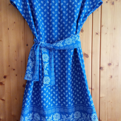 Šaty modré folklórne